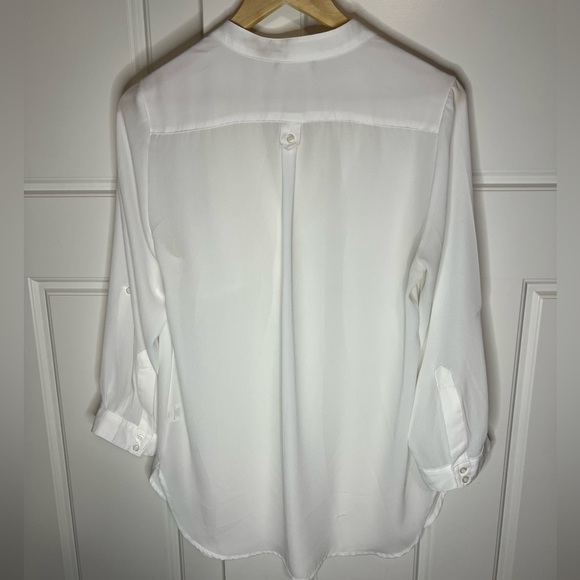White, v-neck, Pleione top. Relaxed fit, tunic length with adjustable sleeves. - Picture 4 of 9